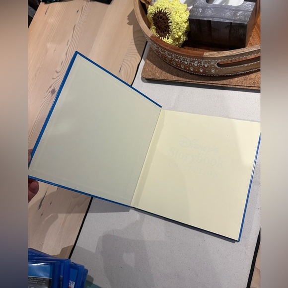 First Edition - DISNEY STORYBOOK - Picture 2 of 3